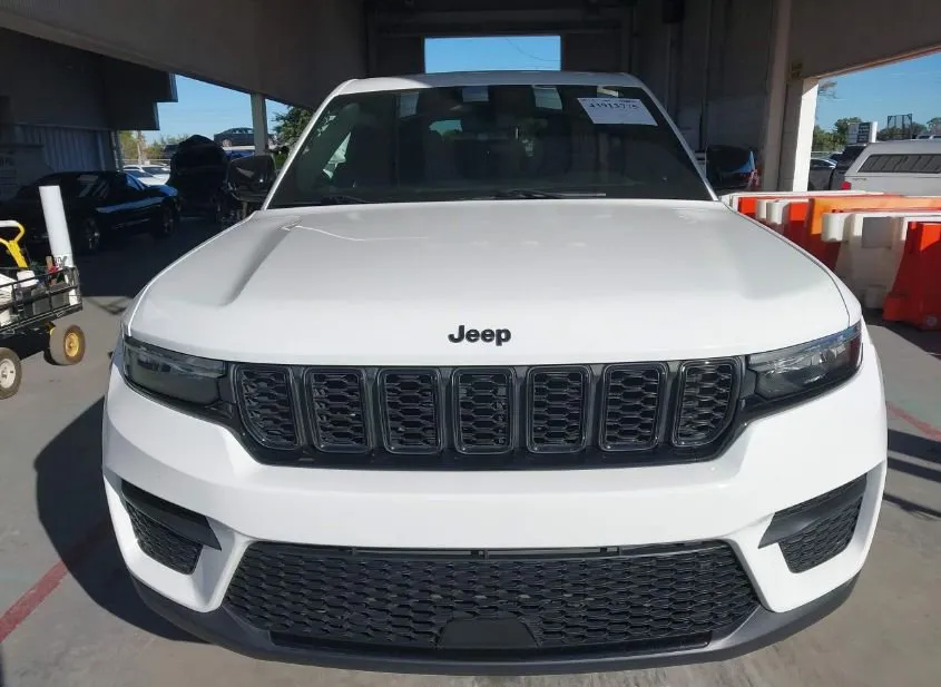 2022 JEEP Grand Cherokee Used VIN 1C4RJGAG5N8574496 – photo 15