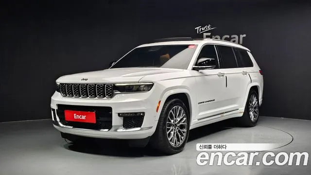 2023 Jeep Grand Cherokee (WL) L 3.6 Summit Reserve Sold VIN 1C4RJKEG8P8740526 – undercarriage