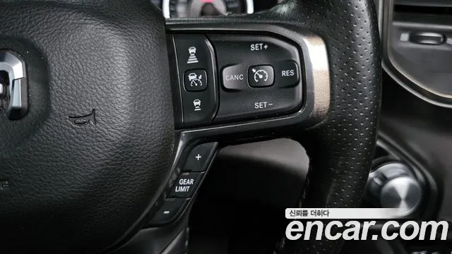 2019 Dodge RAM Pickup 5.7 Sold VIN 1C6SRFLT2KN629554 – interior seats