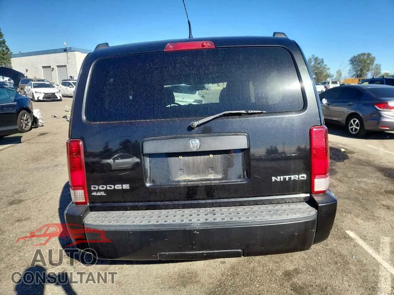 2011 DODGE NITRO Damaged VIN 1D4PU4GXXBW501493 – engine bay 2011 DODGE NITRO Damaged VIN 1D4PU4GXXBW501493 – engine bay