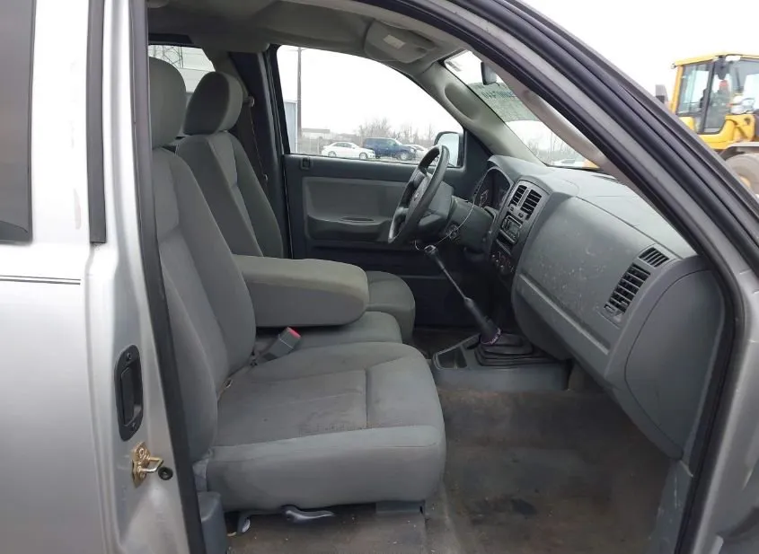 2006 DODGE Dakota Used VIN 1D7HE22K16S692531 – odometer reading