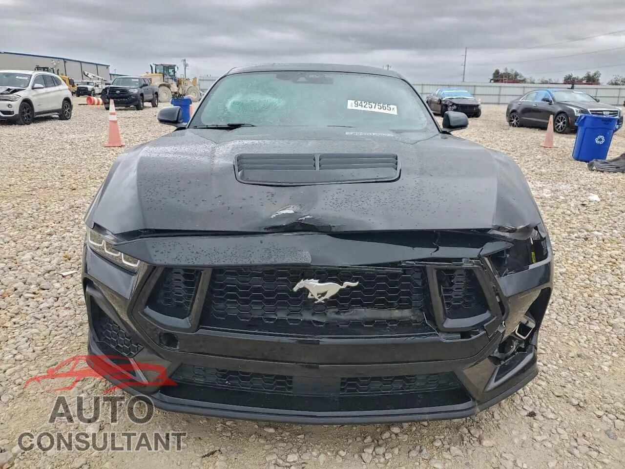 2024 FORD MUSTANG Damaged VIN 1FA6P8CF1R5422515 – interior seats