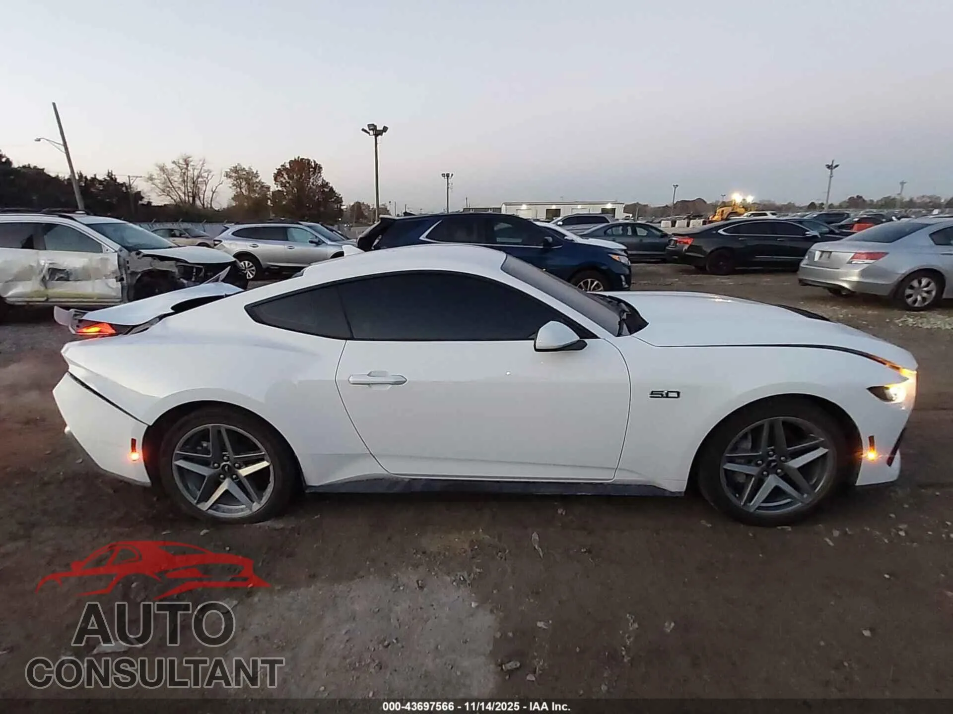 2024 FORD MUSTANG Damaged VIN 1FA6P8CF3R5420510 – photo 13