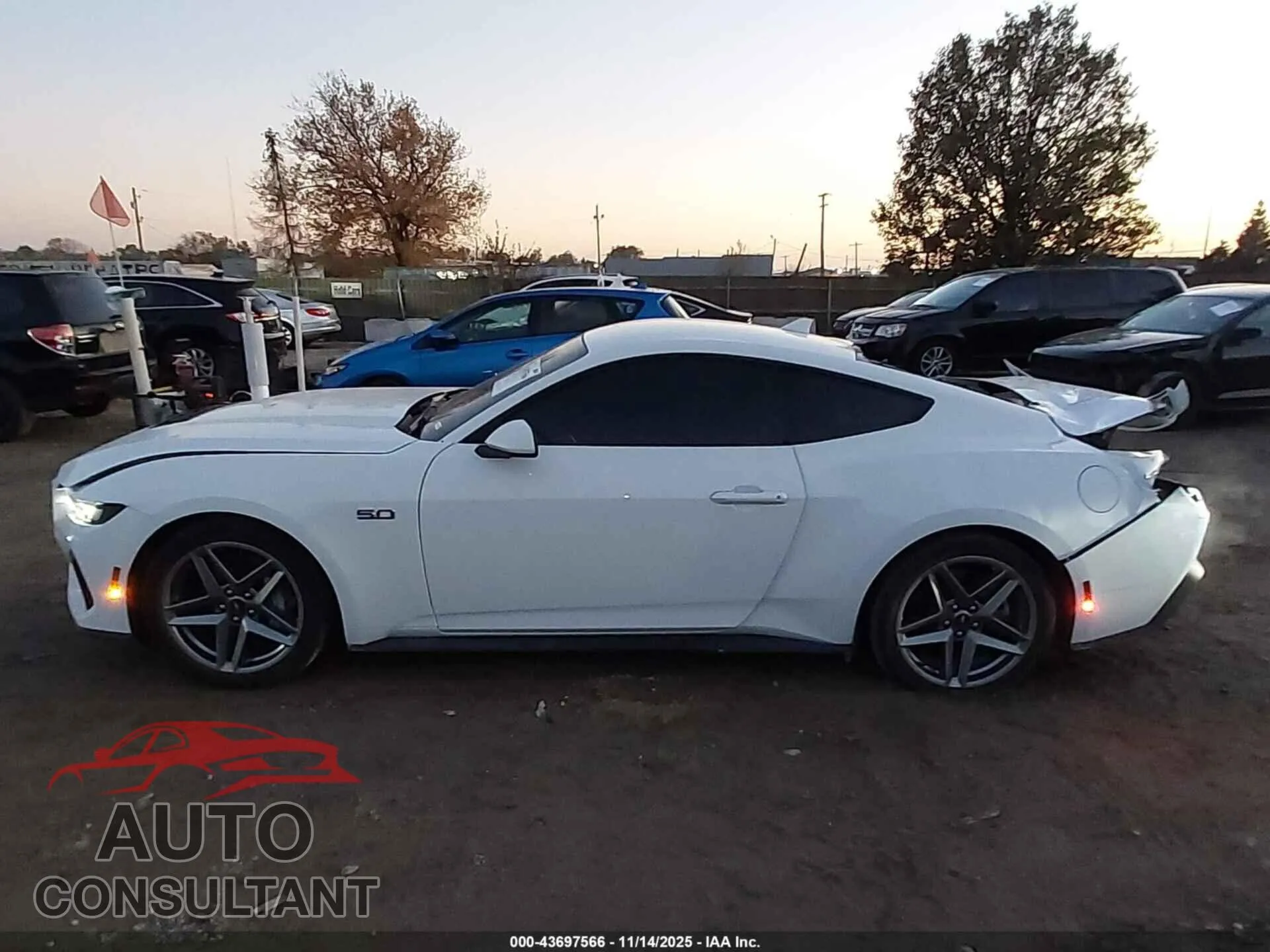 2024 FORD MUSTANG Damaged VIN 1FA6P8CF3R5420510 – photo 14