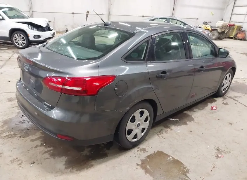 2016 FORD Focus Used VIN 1FADP3E2XGL235755 – side profile