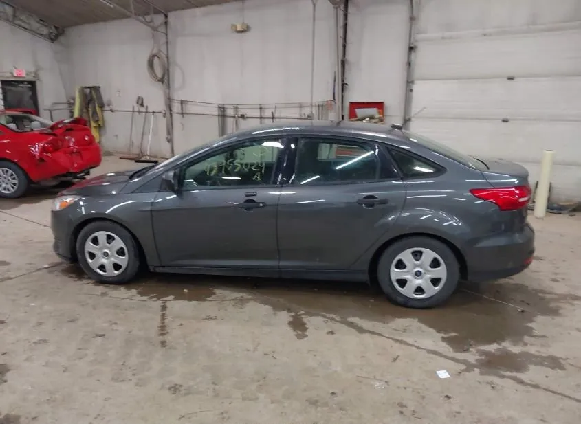 2016 FORD Focus Used VIN 1FADP3E2XGL235755 – engine bay