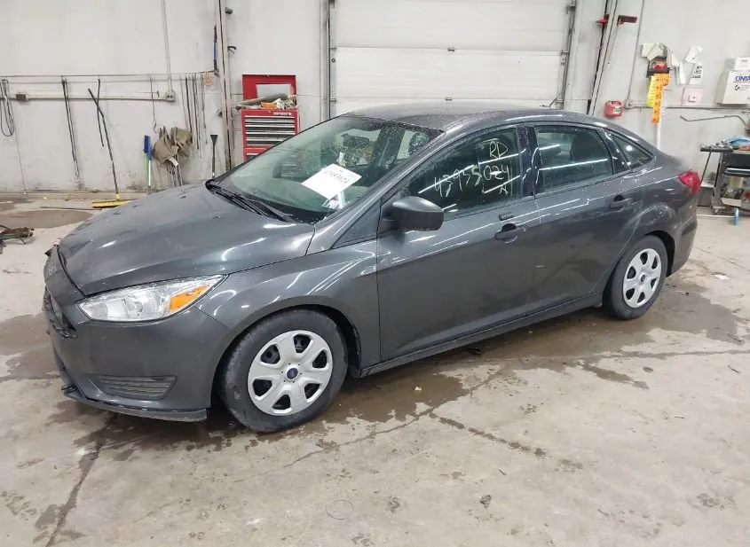 2016 FORD Focus Used VIN 1FADP3E2XGL235755 – trunk area