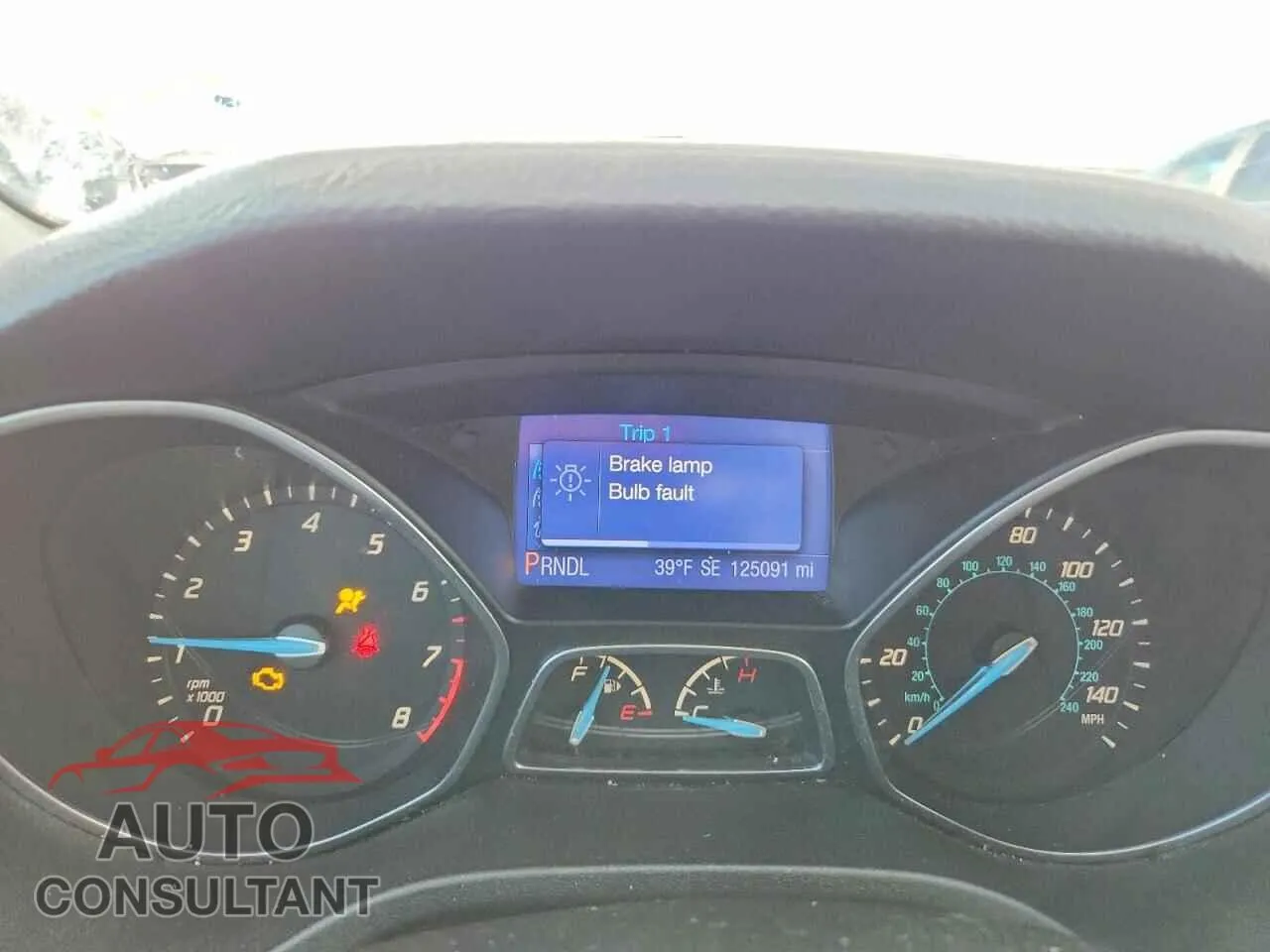 2013 FORD FOCUS Damaged VIN 1FADP3F21DL242992 – trunk area 2013 FORD FOCUS Damaged VIN 1FADP3F21DL242992 – trunk area