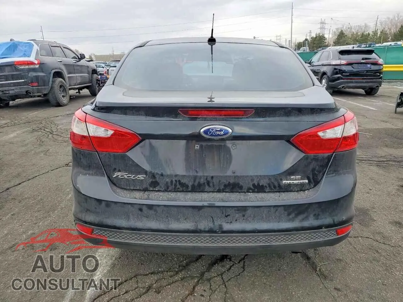 2014 FORD FOCUS Damaged VIN 1FADP3F21EL123390 – engine bay