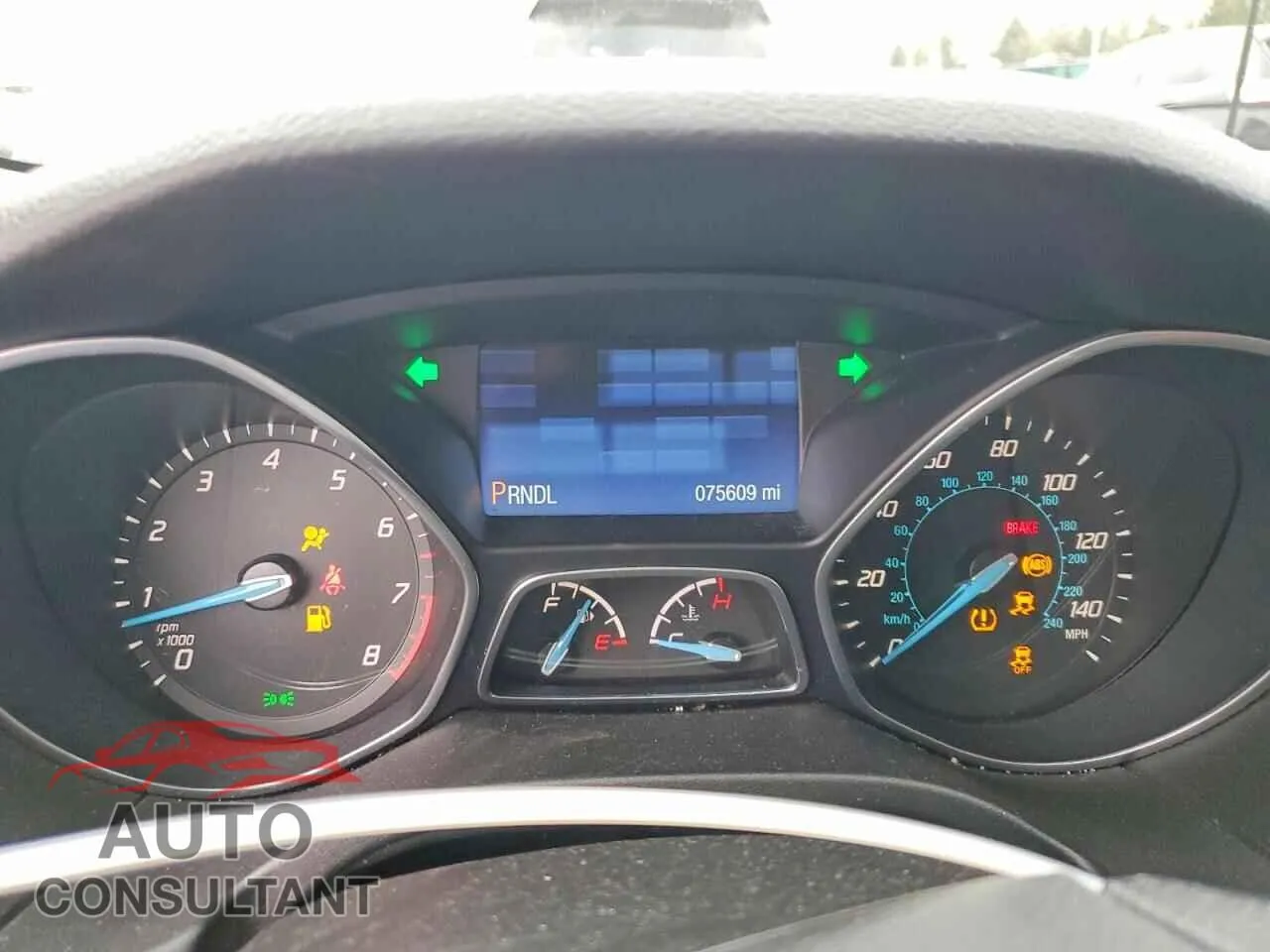 2014 FORD FOCUS Damaged VIN 1FADP3F21EL123390 – trunk area