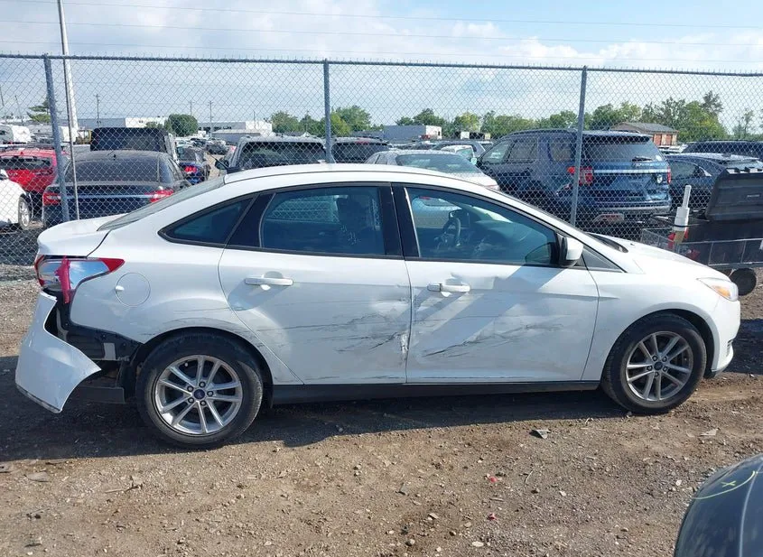 2018 Ford Focus Used VIN 1FADP3F23JL254704 – front exterior