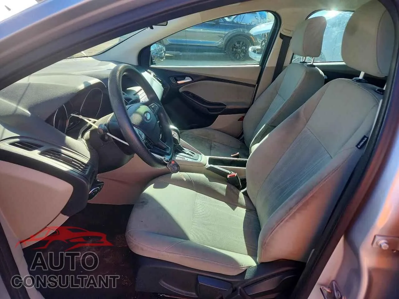 2015 FORD FOCUS Damaged VIN 1FADP3F25FL365648 – exterior detail