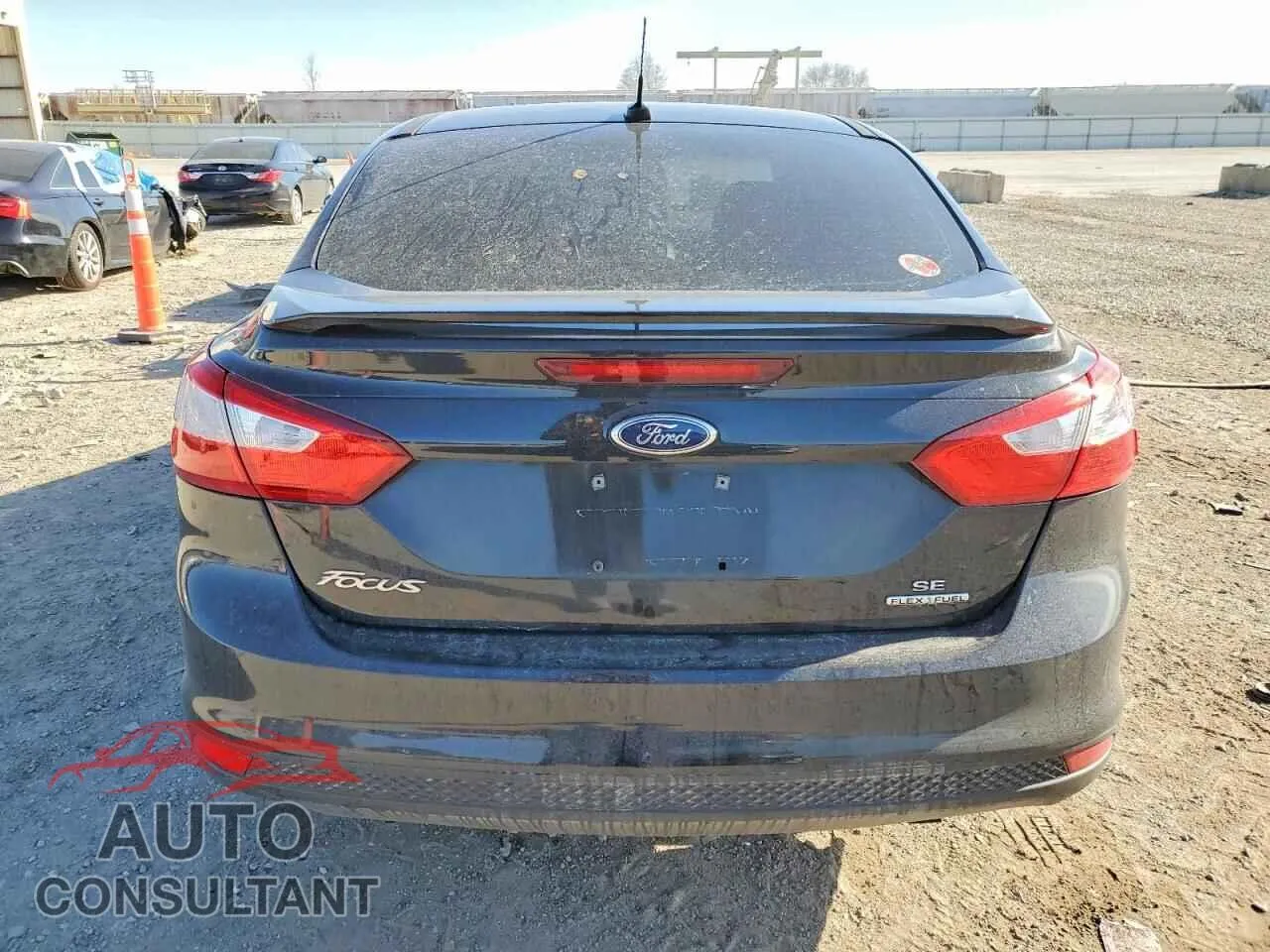 2014 FORD FOCUS Damaged VIN 1FADP3F27EL258390 – engine bay