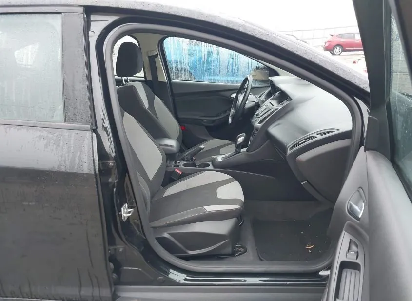 2014 FORD Focus Used VIN 1FADP3F28EL227732 – photo 14