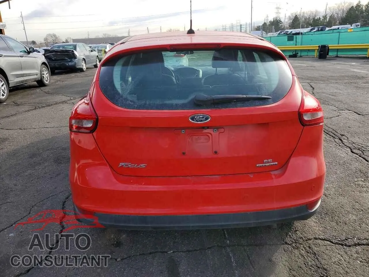 2016 FORD FOCUS Damaged VIN 1FADP3K28GL215329 – engine bay