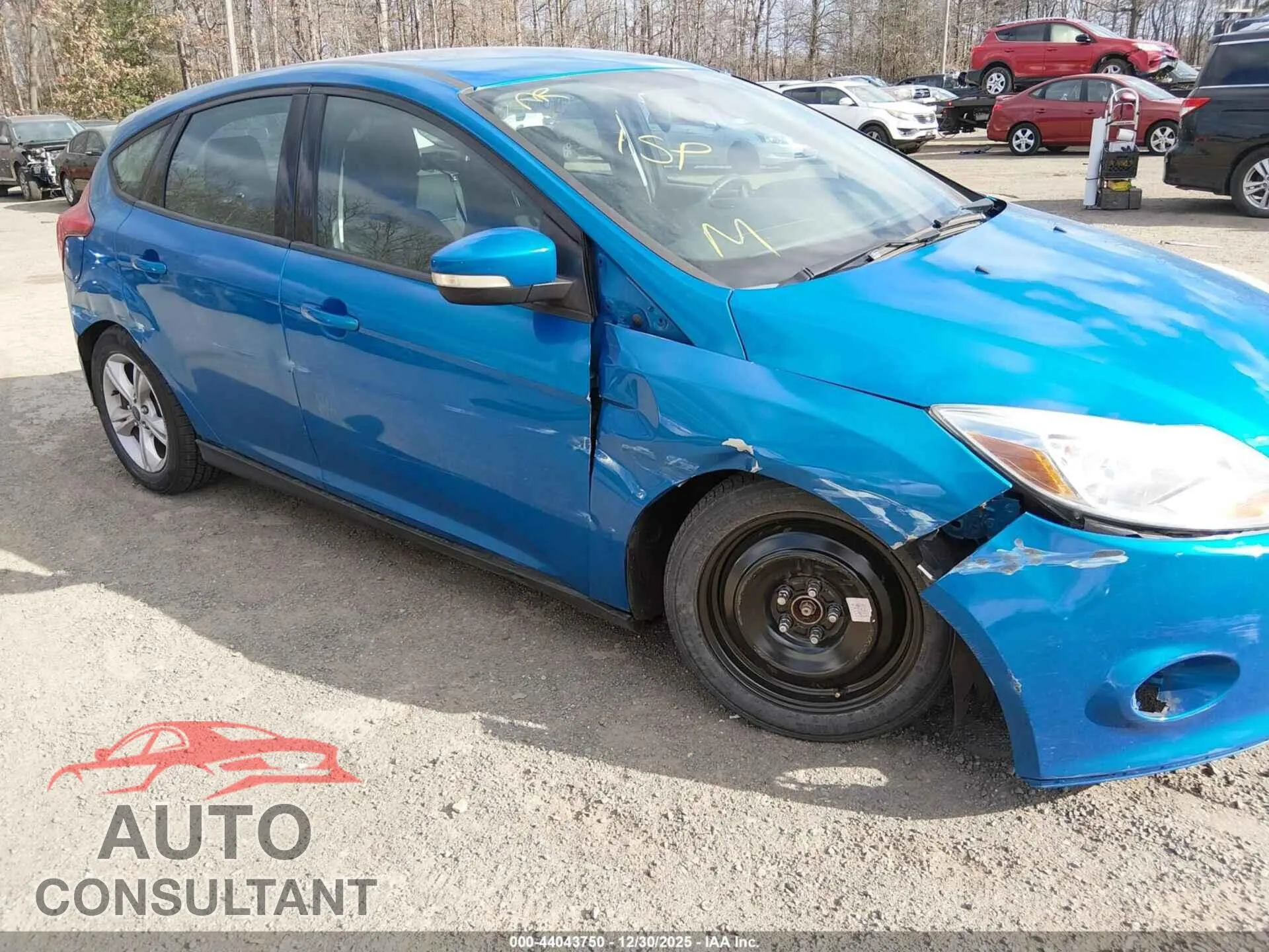 2014 FORD FOCUS Damaged VIN 1FADP3K2XEL339339 – engine bay
