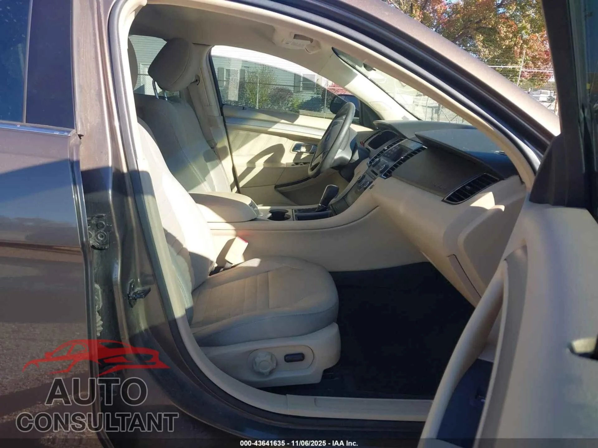 2015 FORD TAURUS Damaged VIN 1FAHP2D89FG122971 – interior seats