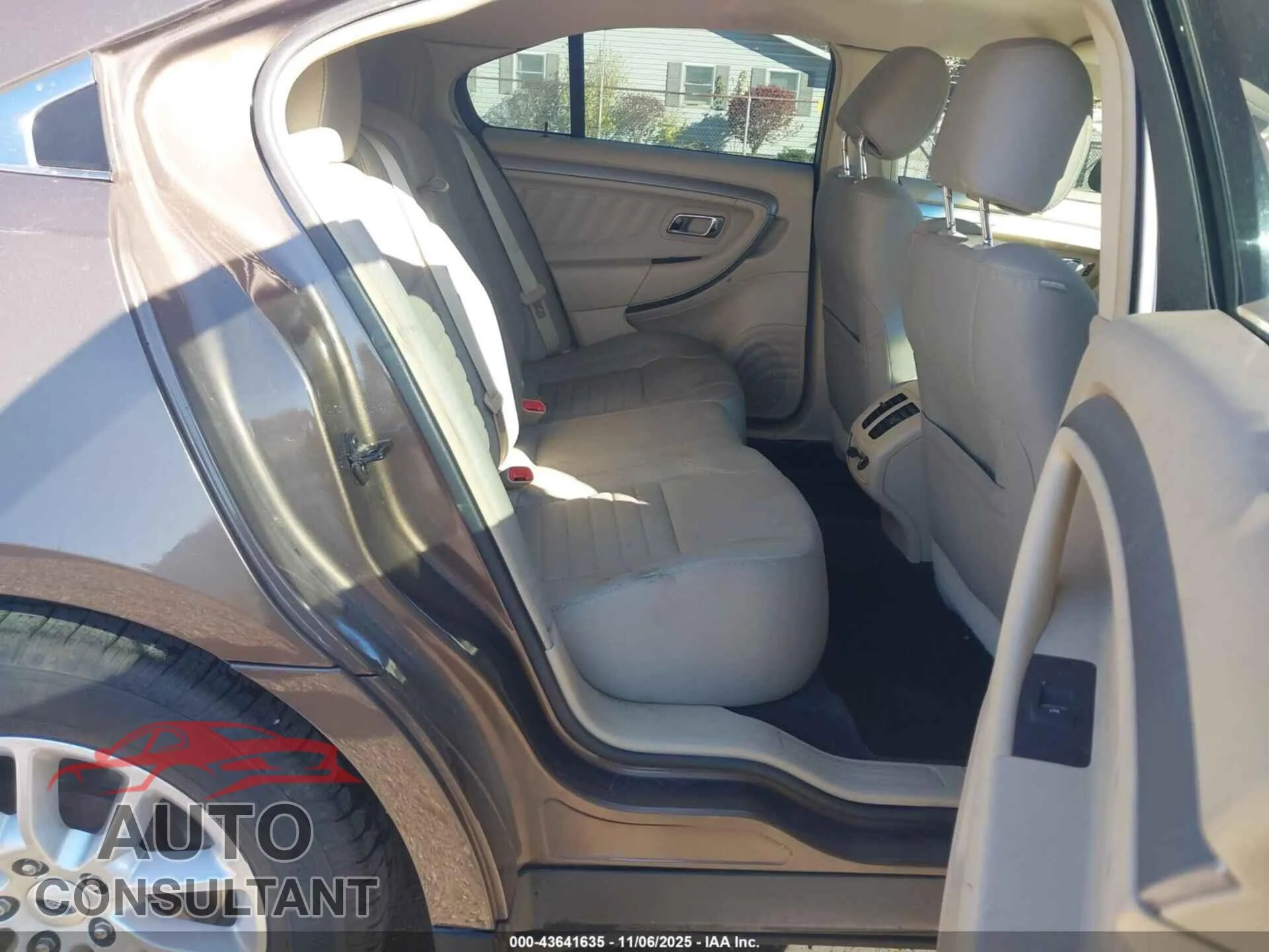 2015 FORD TAURUS Damaged VIN 1FAHP2D89FG122971 – undercarriage