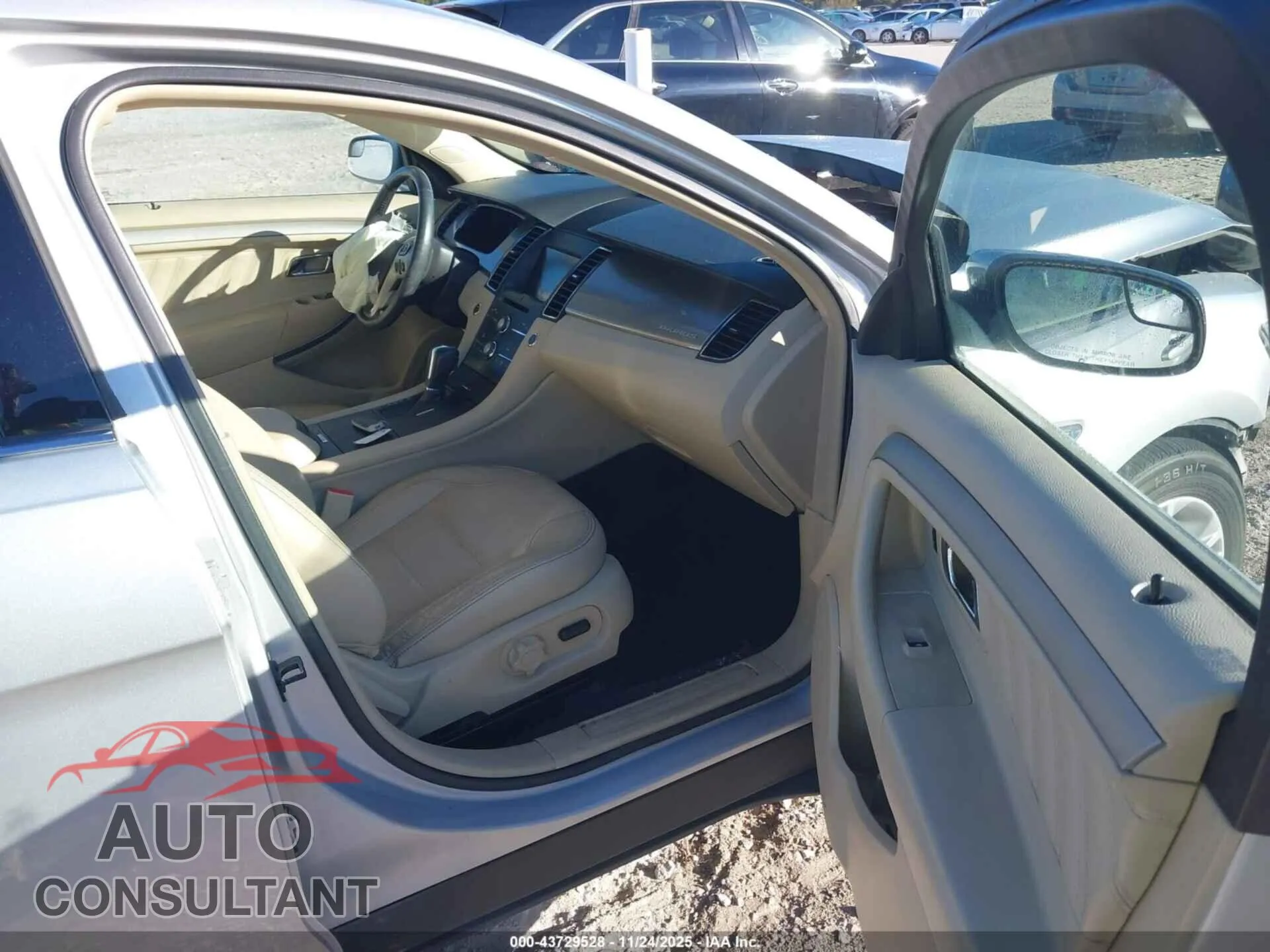 2015 FORD TAURUS Damaged VIN 1FAHP2E87FG164537 – interior seats