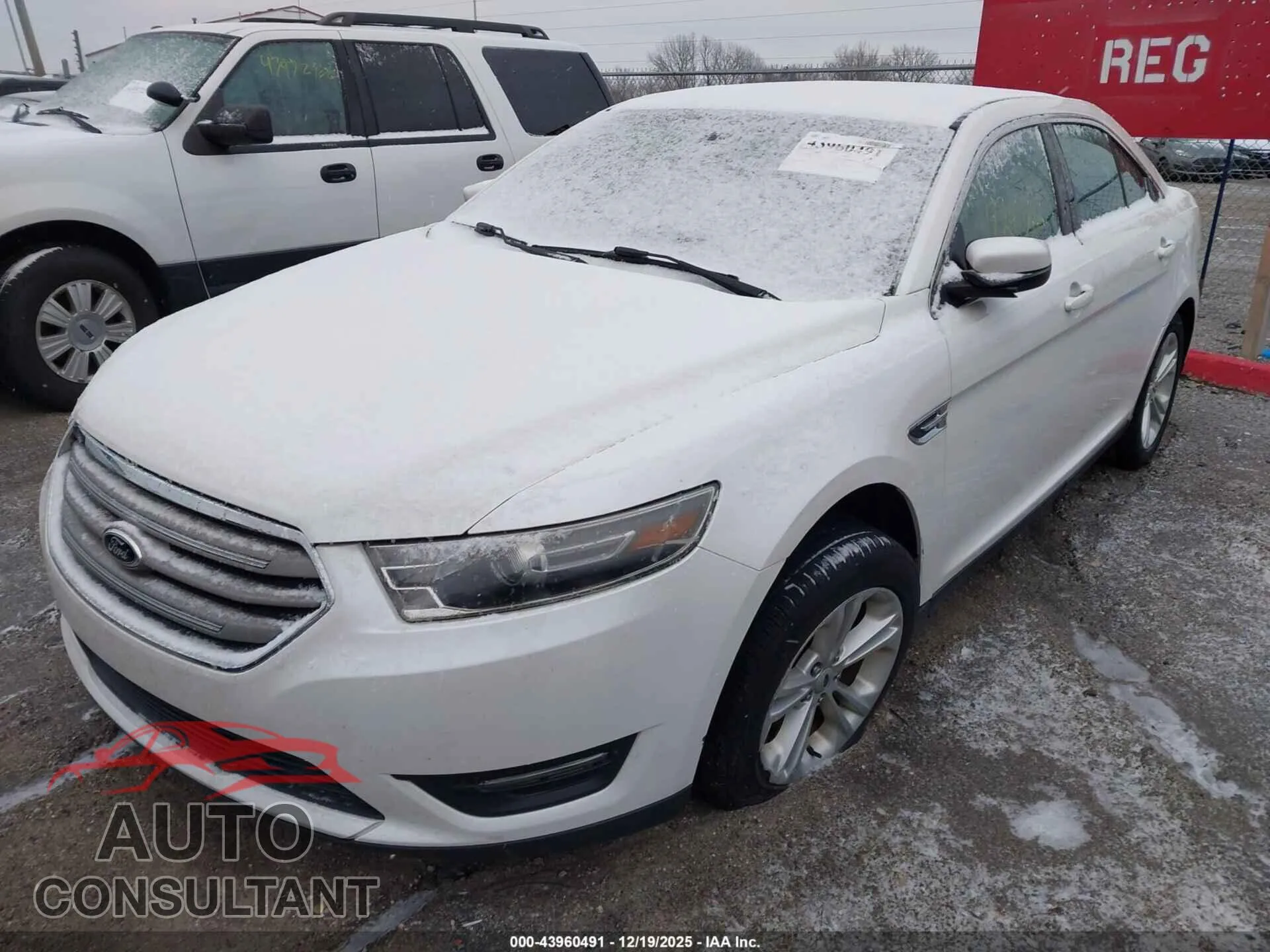 2015 FORD TAURUS Damaged VIN 1FAHP2E95FG118259 – engine bay