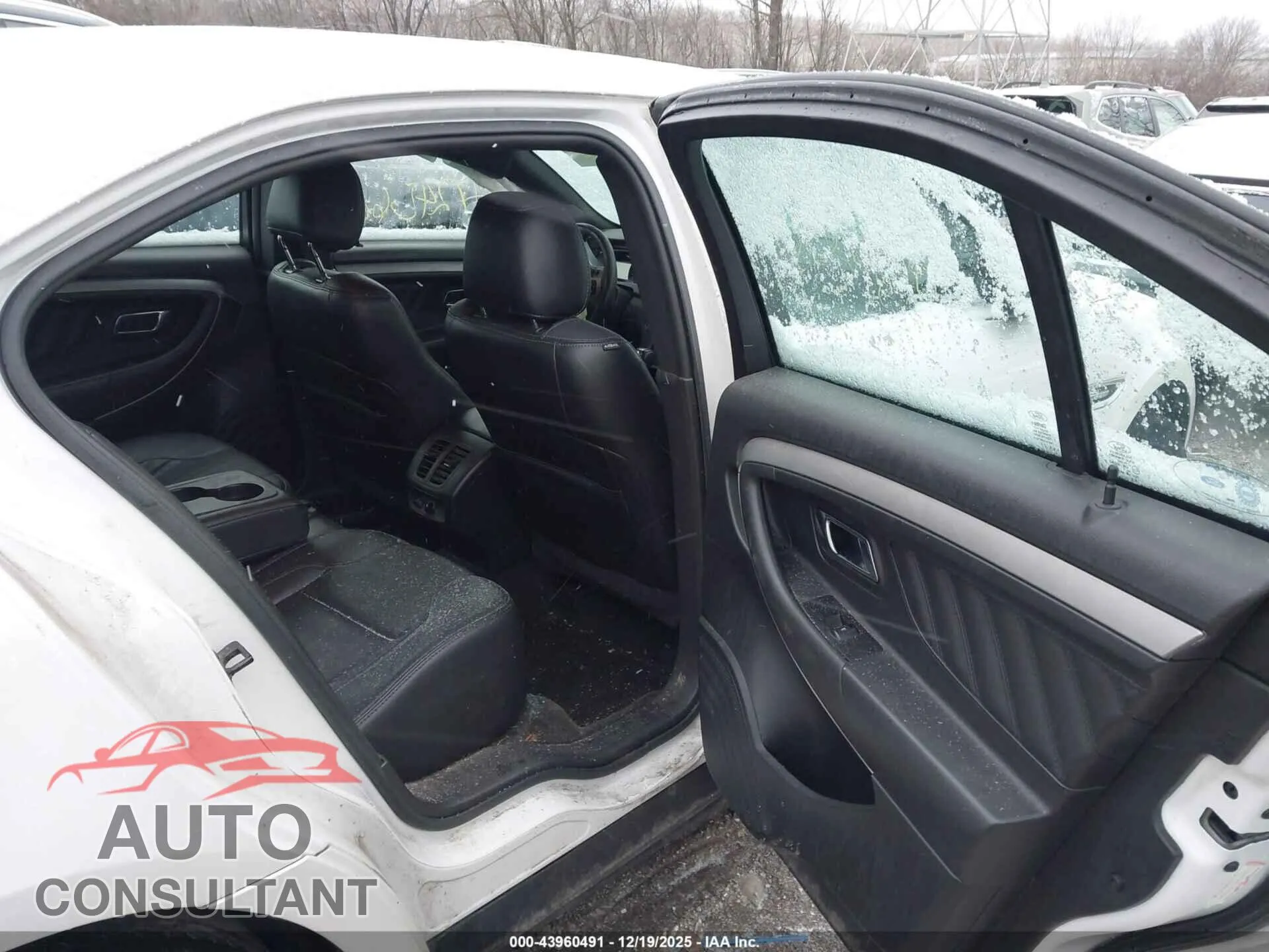 2015 FORD TAURUS Damaged VIN 1FAHP2E95FG118259 – undercarriage