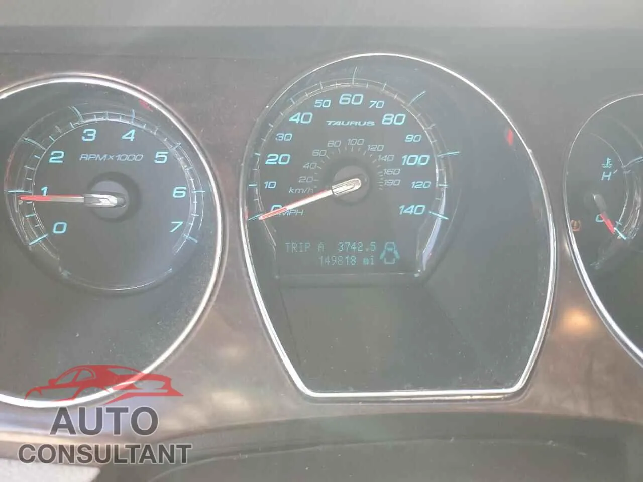 2010 FORD TAURUS Damaged VIN 1FAHP2EW1AG100355 – trunk area
