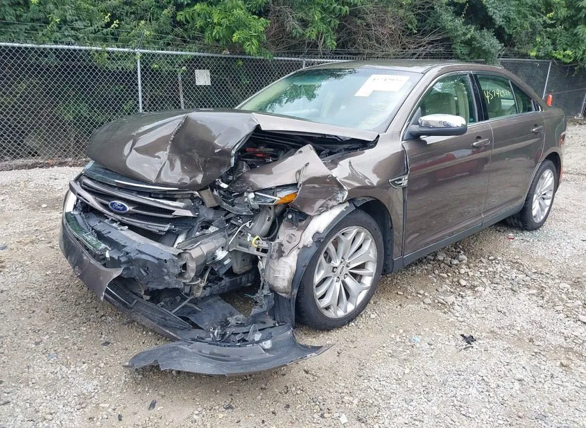 2015 Ford Taurus Used VIN 1FAHP2F88FG165615 – front exterior 2015 Ford Taurus Used VIN 1FAHP2F88FG165615 – front exterior
