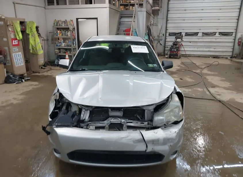 2010 FORD FOCUS Used VIN 1FAHP3DN8AW168835 – trunk area 2010 FORD FOCUS Used VIN 1FAHP3DN8AW168835 – trunk area