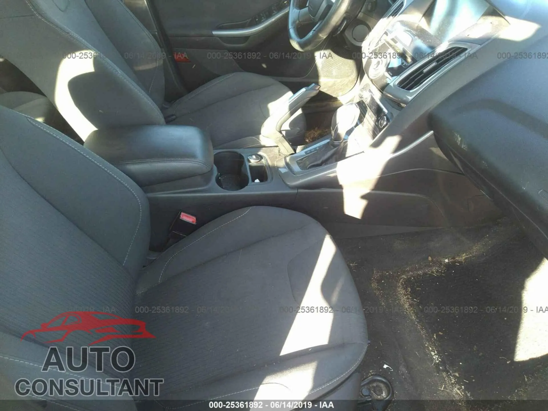 2012 FORD FOCUS Damaged VIN 1FAHP3J25CL427862 – interior seats 2012 FORD FOCUS Damaged VIN 1FAHP3J25CL427862 – interior seats