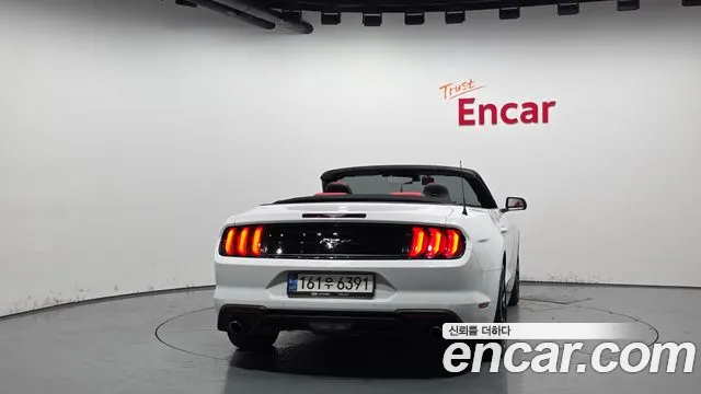 2021 Ford Mustang Convertible Sold VIN 1FATP8UH8M5124507 – photo 18