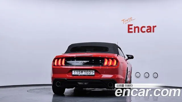 2020 Ford Mustang Convertible Sold VIN 1FATP8UH9L5161127 – photo 11