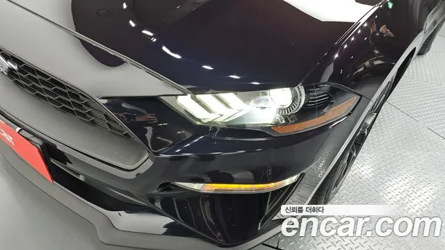 2022 Ford Mustang Convertible VIN 1FATP8UHXN5127281