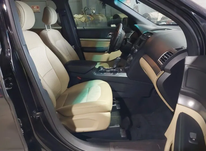 2017 FORD Explorer Used VIN 1FM5K8B81HGB34421 – photo 19