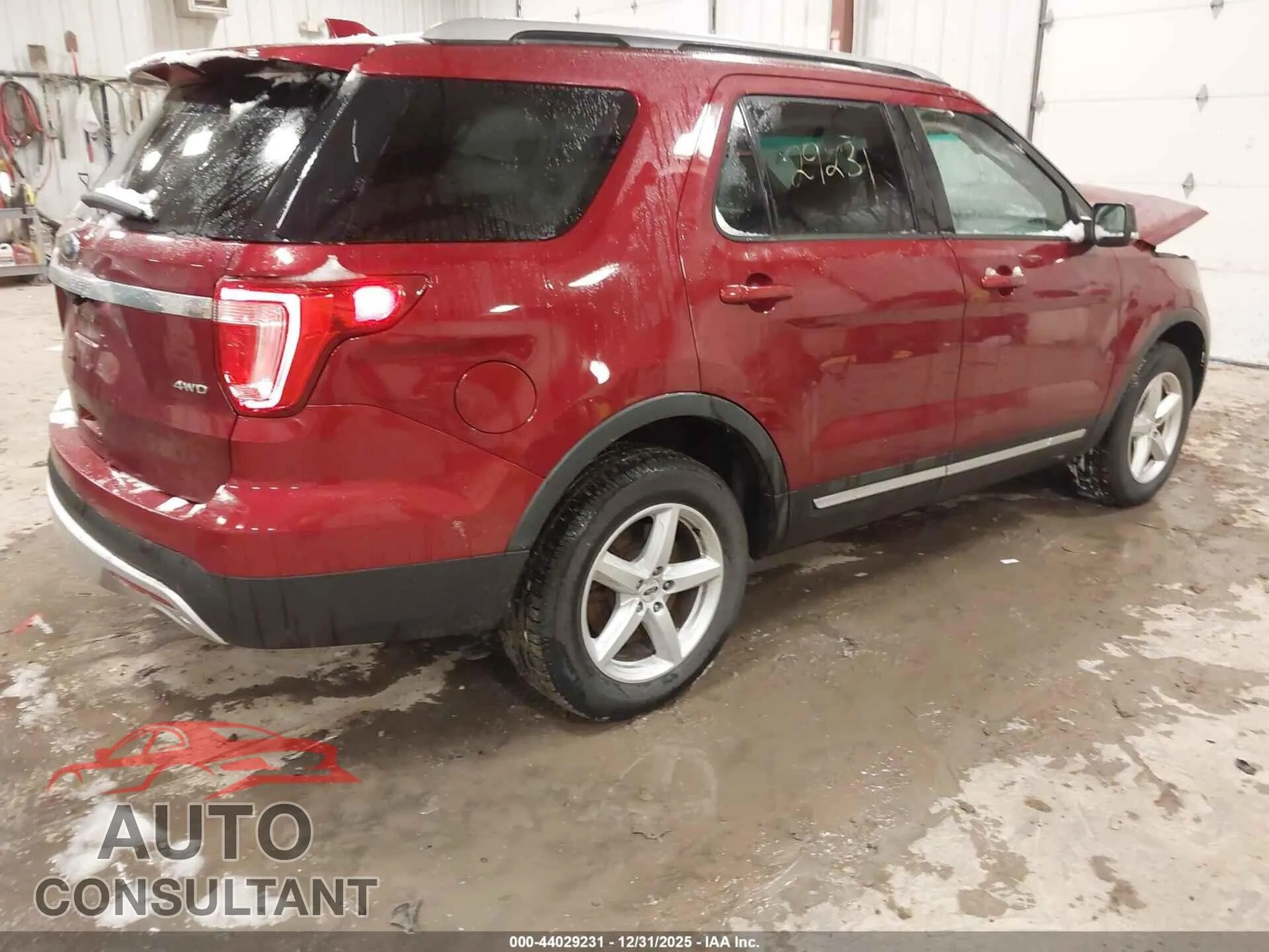 2017 FORD EXPLORER Damaged VIN 1FM5K8D80HGA42424 – dashboard