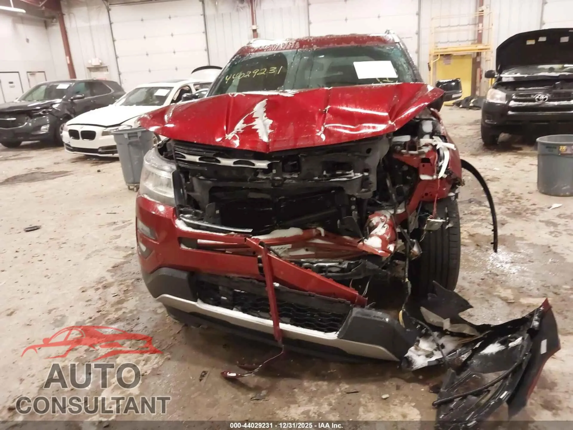 2017 FORD EXPLORER Damaged VIN 1FM5K8D80HGA42424 – engine bay