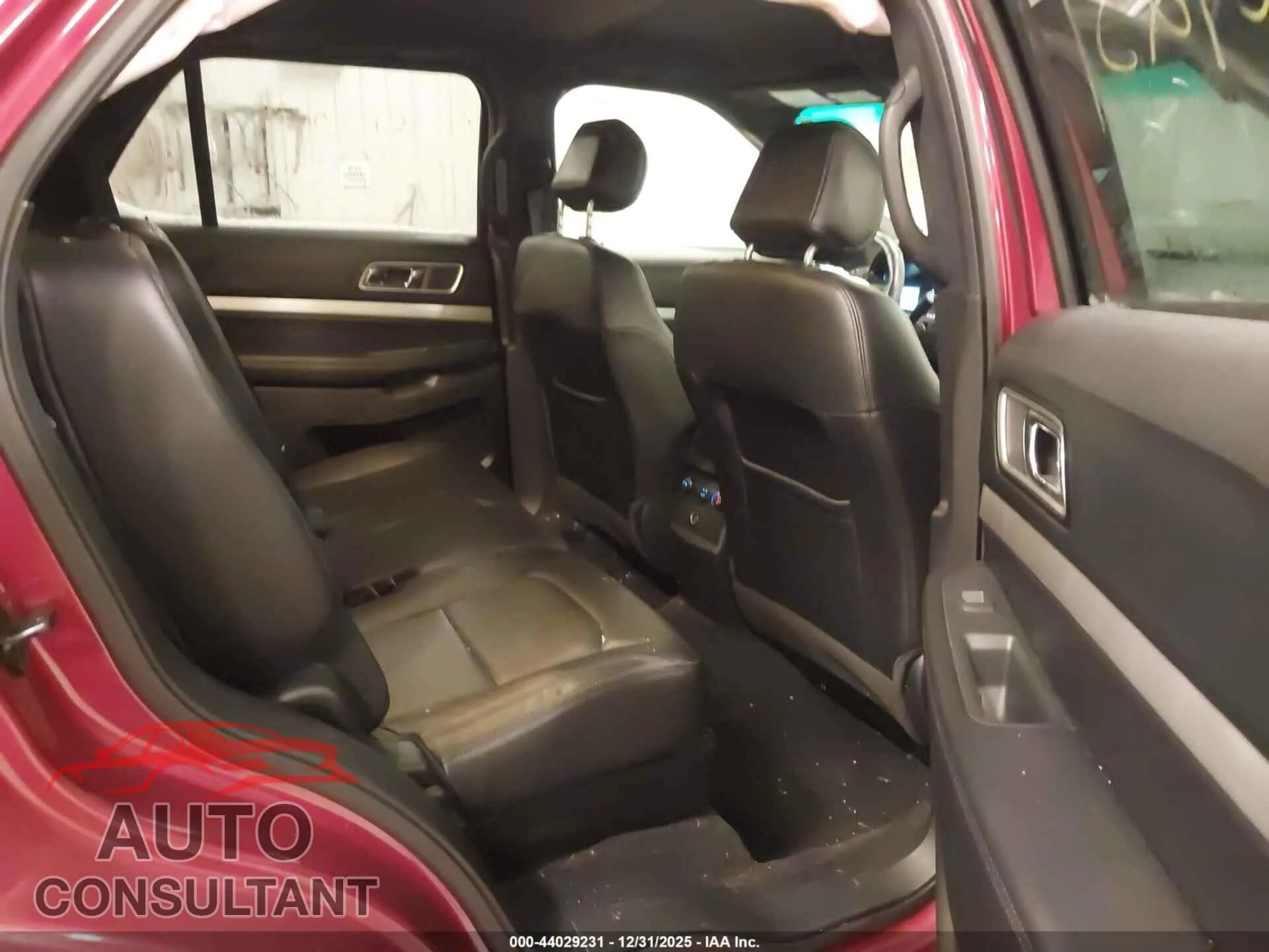 2017 FORD EXPLORER Damaged VIN 1FM5K8D80HGA42424 – undercarriage
