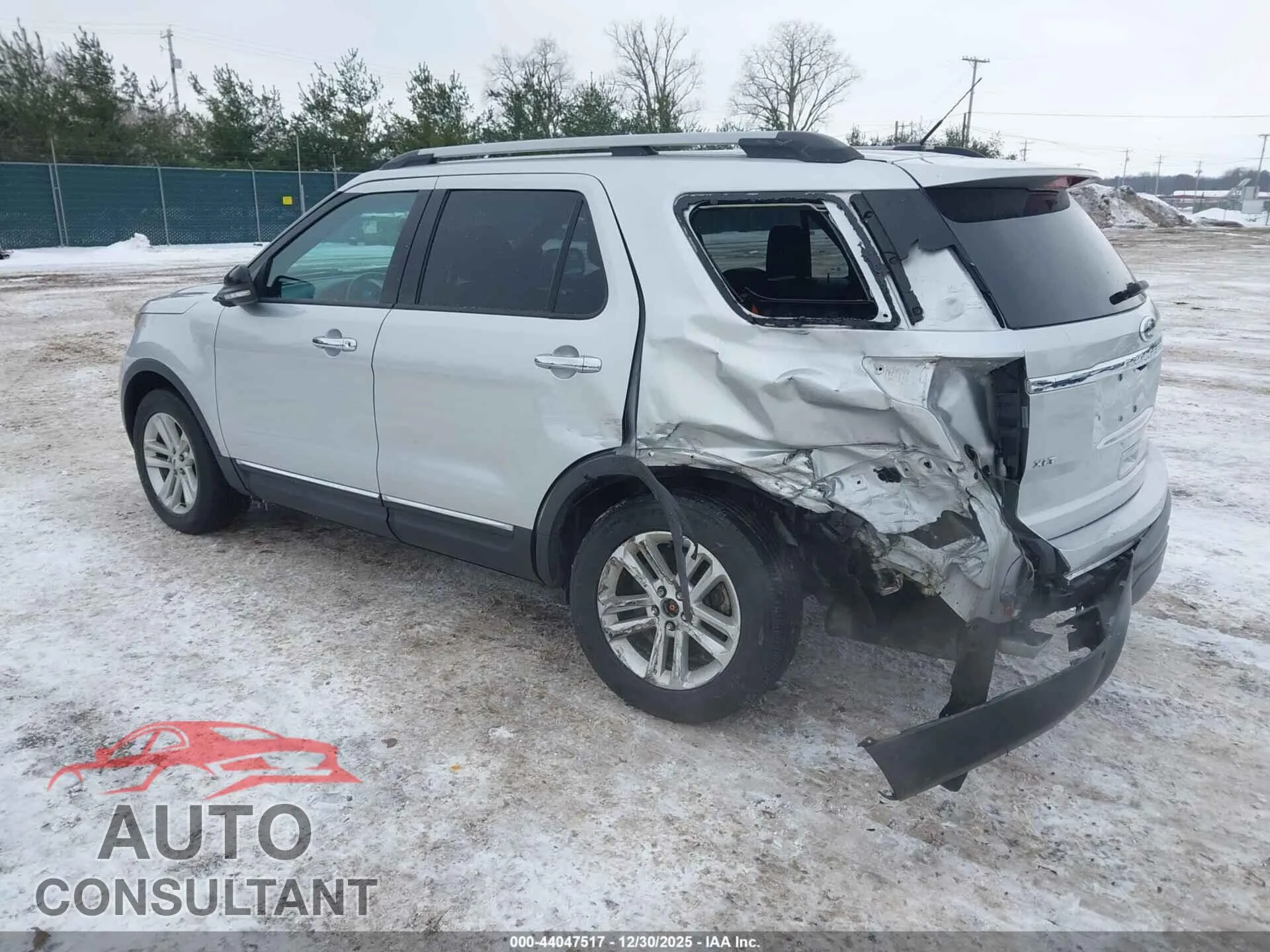 2015 FORD EXPLORER Damaged VIN 1FM5K8D81FGA99356 – side profile