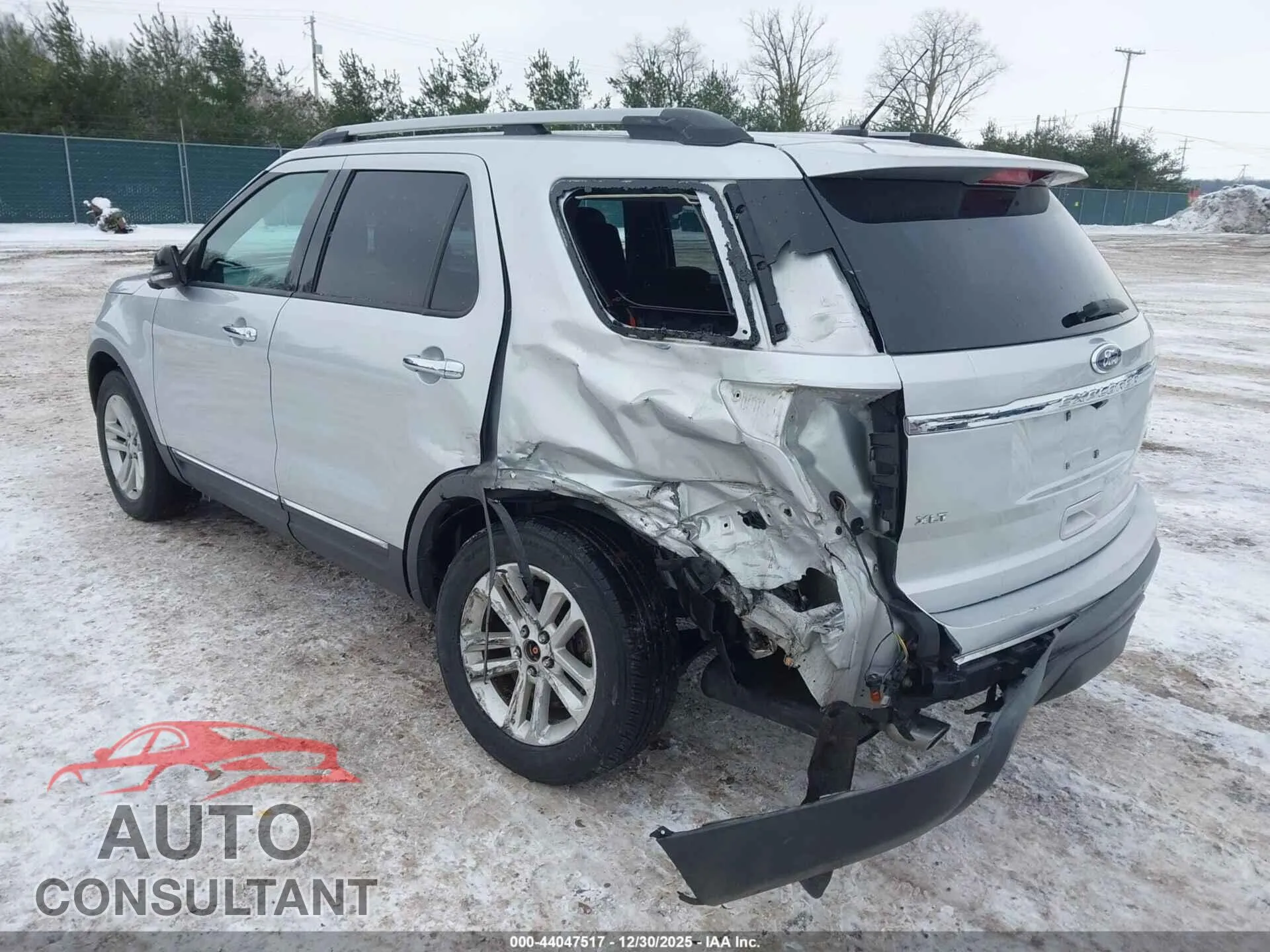2015 FORD EXPLORER Damaged VIN 1FM5K8D81FGA99356 – engine bay