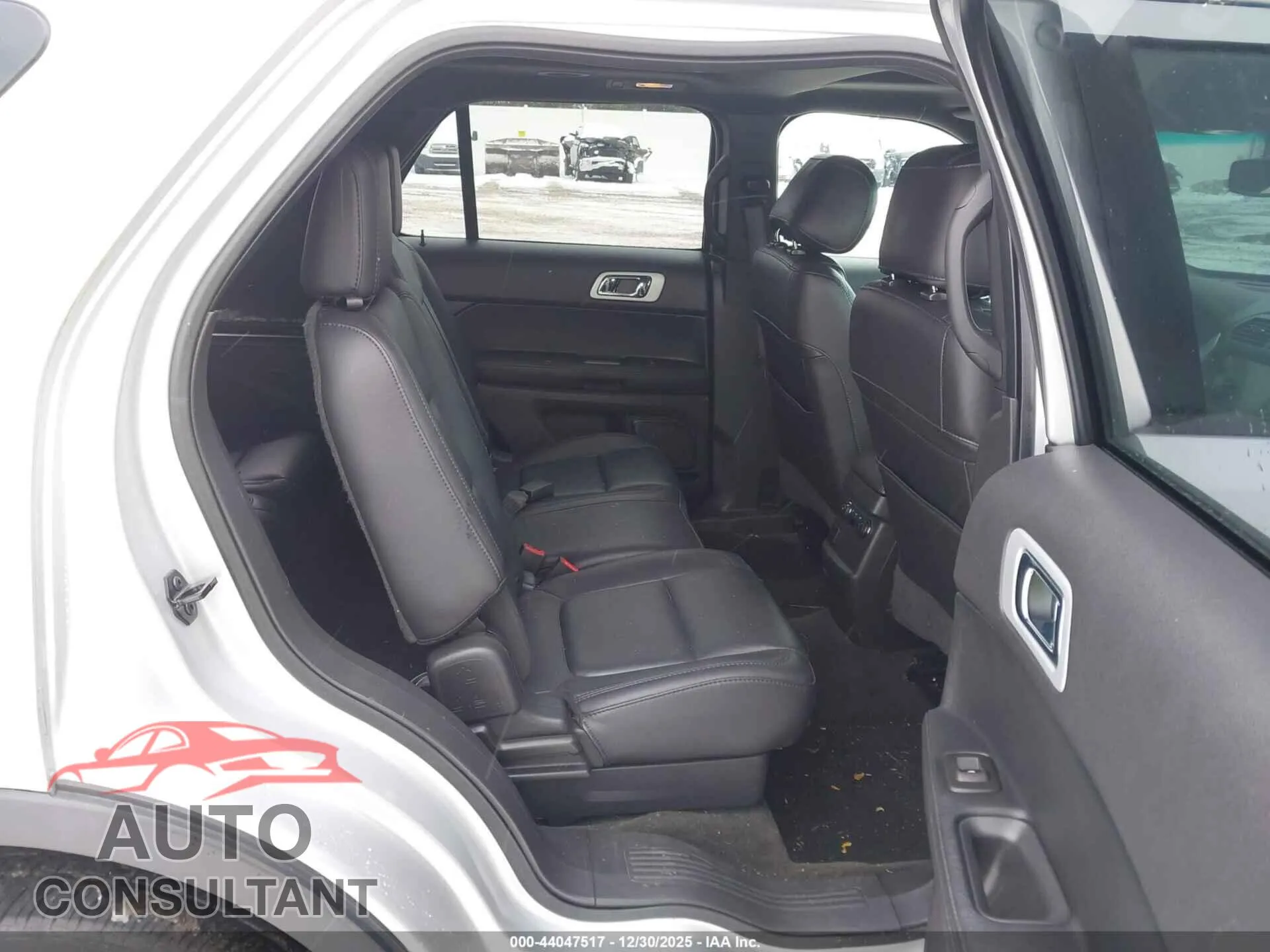 2015 FORD EXPLORER Damaged VIN 1FM5K8D81FGA99356 – undercarriage