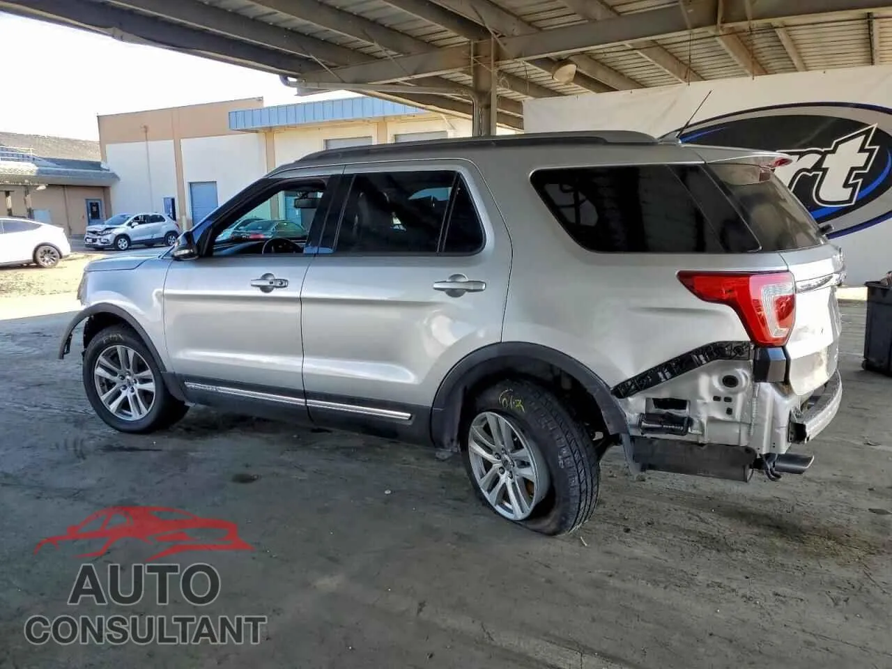 2018 FORD EXPLORER Damaged VIN 1FM5K8D87JGB18355 – rear exterior