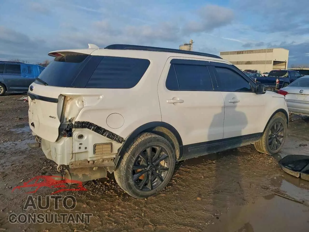 2017 FORD EXPLORER Damaged VIN 1FM5K8D88HGC13226 – side profile