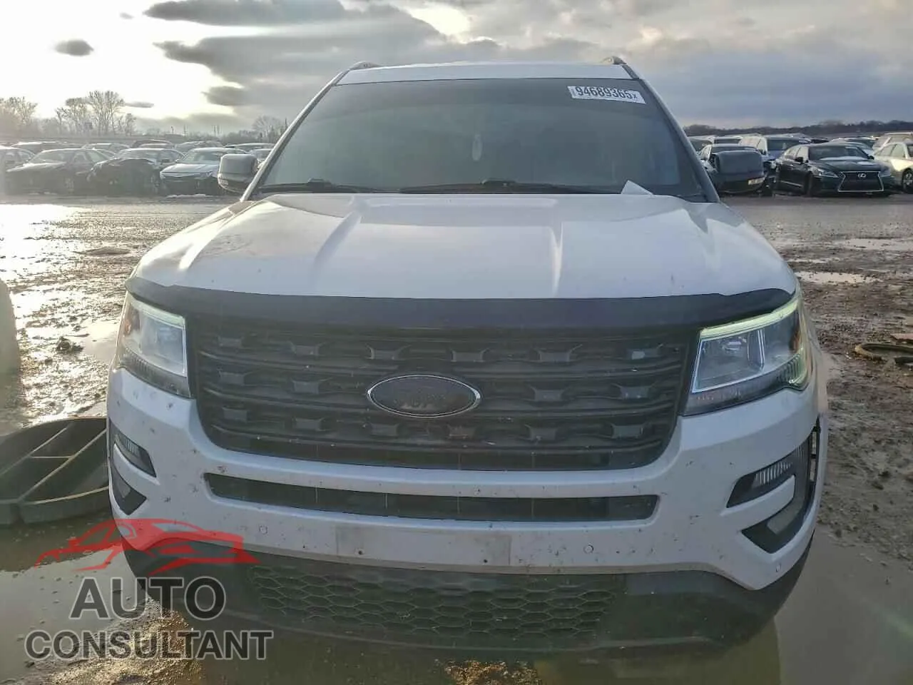 2017 FORD EXPLORER Damaged VIN 1FM5K8D88HGC13226 – interior seats