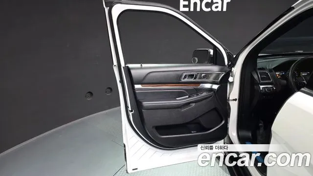 2019 Ford Explorer 2.3 Limited 4WD Sold VIN 1FM5K8FH6KGA56350 – engine bay