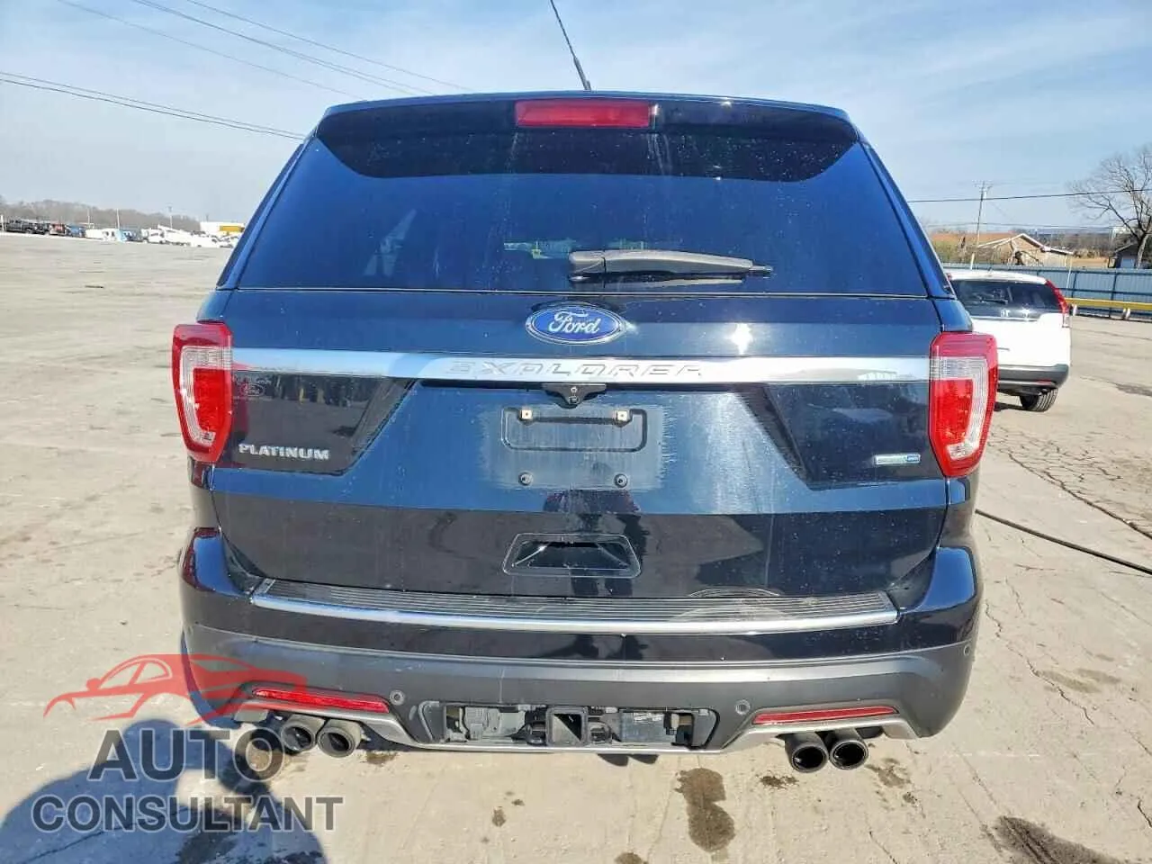 2018 FORD EXPLORER Damaged VIN 1FM5K8HT3JGA66883 – engine bay 2018 FORD EXPLORER Damaged VIN 1FM5K8HT3JGA66883 – engine bay