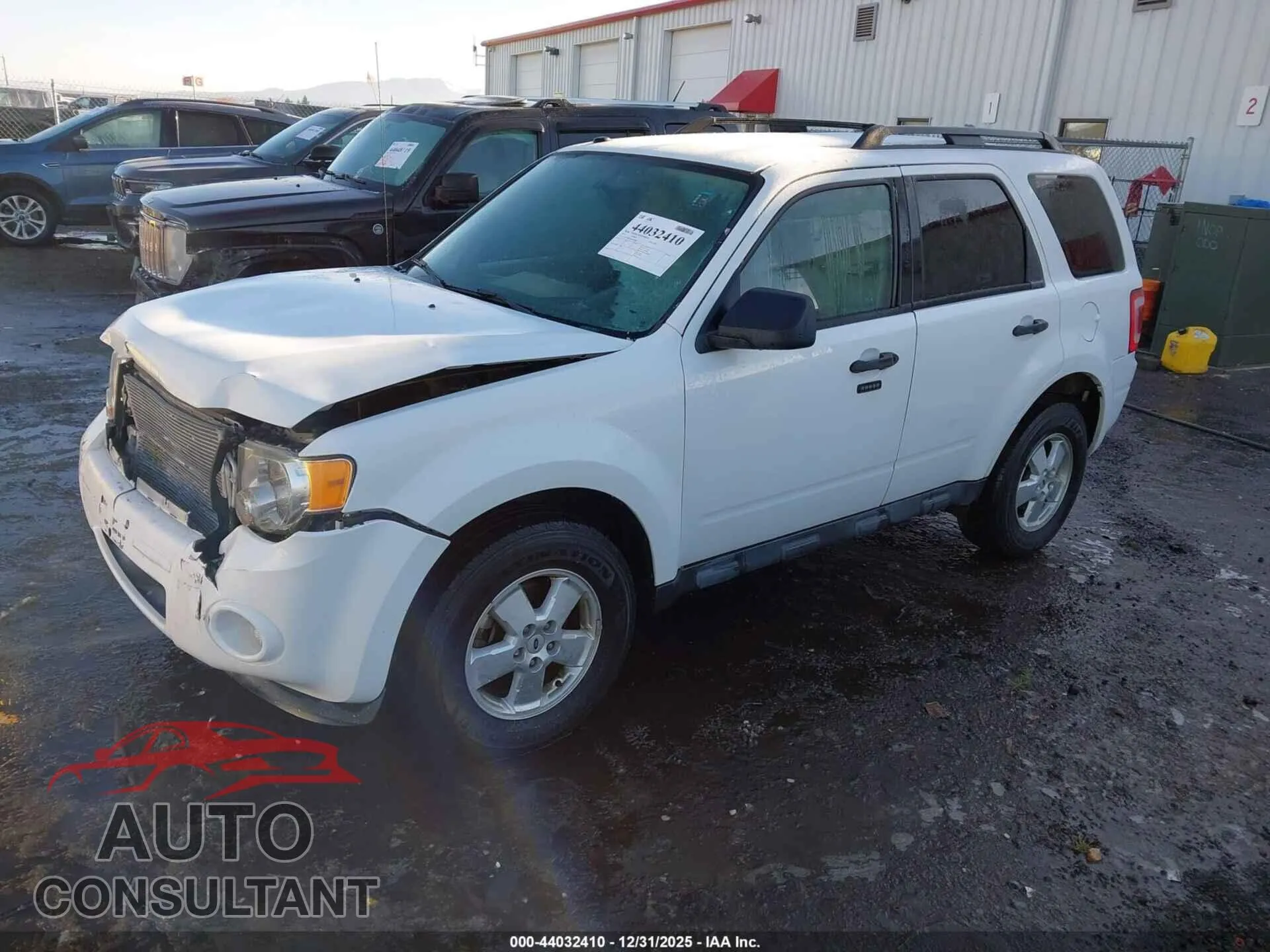 2011 FORD ESCAPE Damaged VIN 1FMCU0DG1BKB79869 – rear exterior