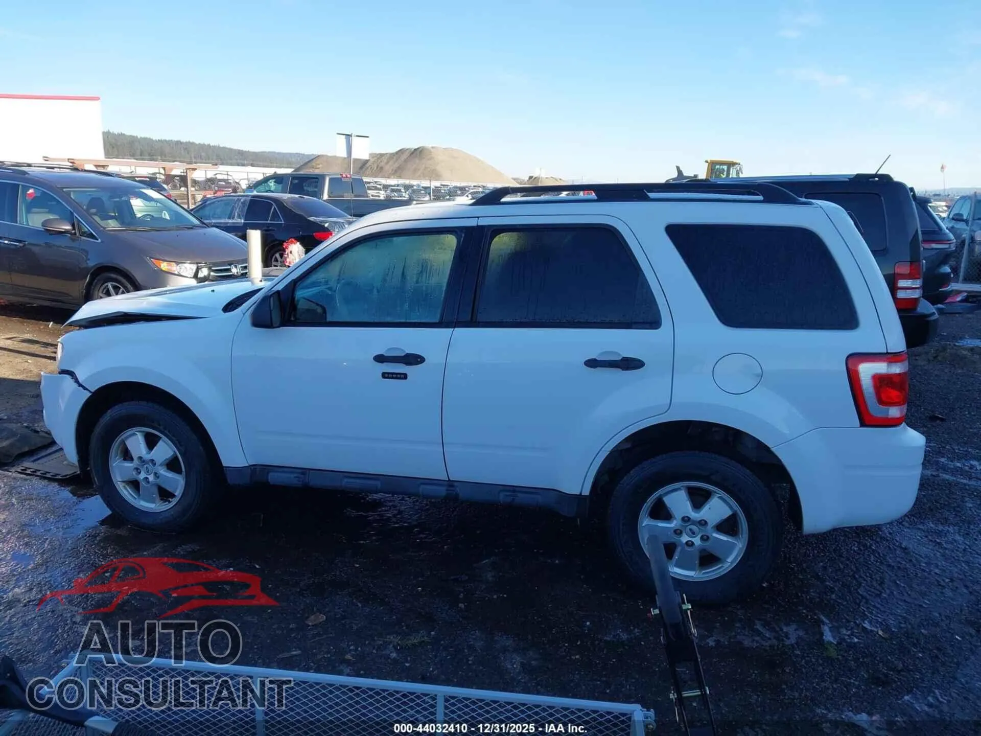 2011 FORD ESCAPE Damaged VIN 1FMCU0DG1BKB79869 – photo 15