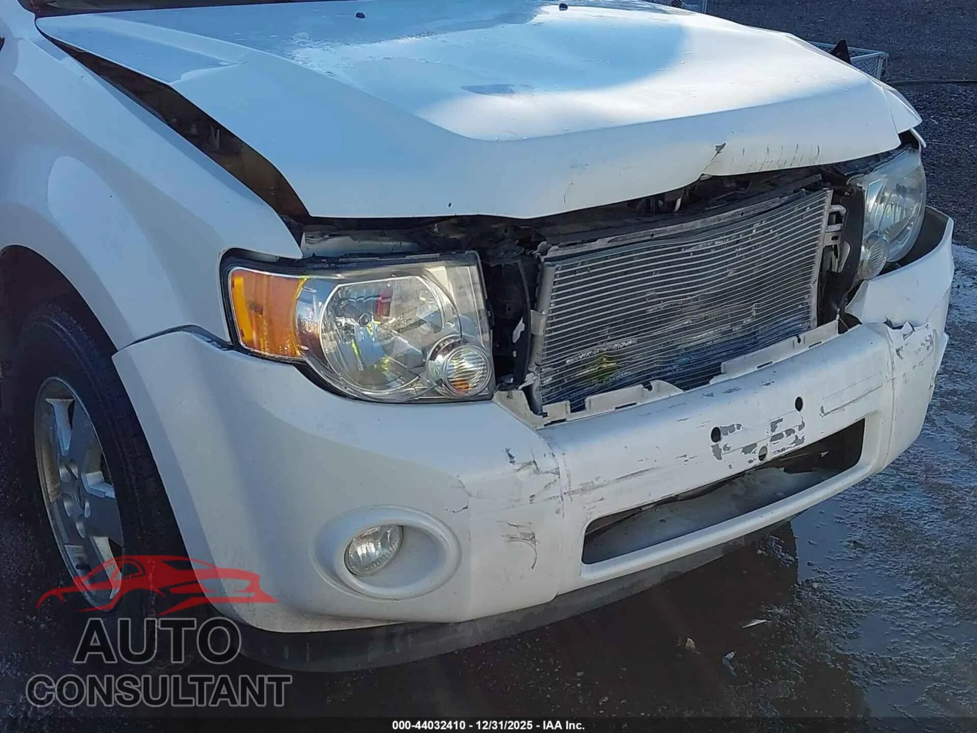 2011 FORD ESCAPE Damaged VIN 1FMCU0DG1BKB79869 – photo 20
