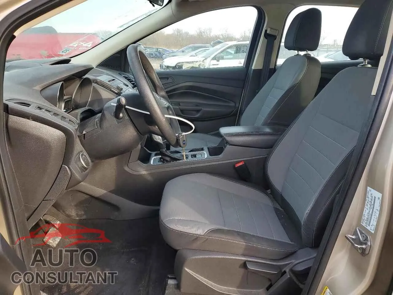 2017 FORD ESCAPE Damaged VIN 1FMCU0F72HUC74001 – exterior detail