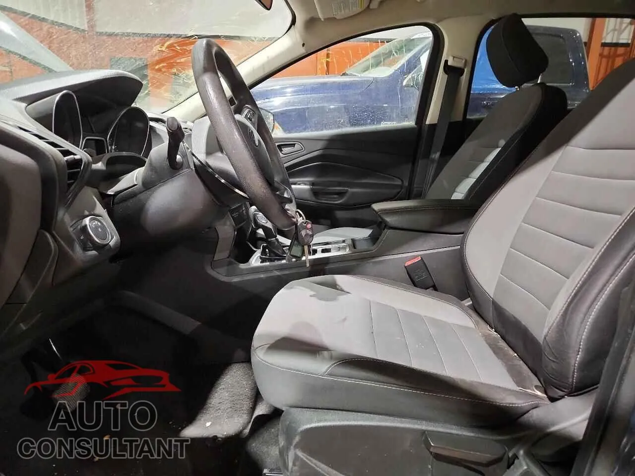 2019 FORD ESCAPE Damaged VIN 1FMCU0F76KUB08247 – exterior detail 2019 FORD ESCAPE Damaged VIN 1FMCU0F76KUB08247 – exterior detail