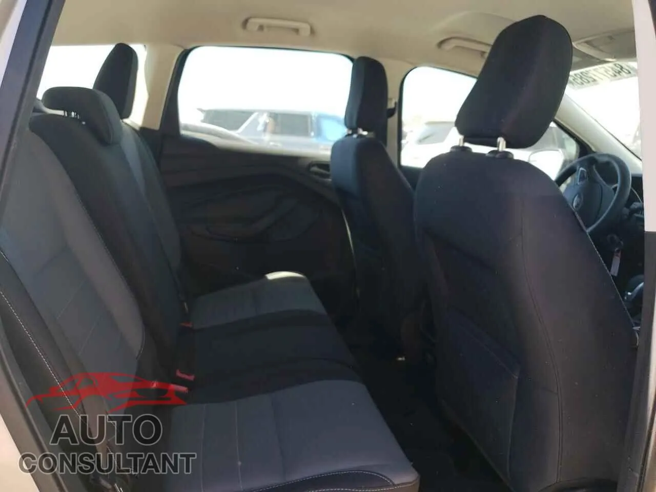 2018 FORD ESCAPE Used VIN 1FMCU0F77JUB58721 – photo 11